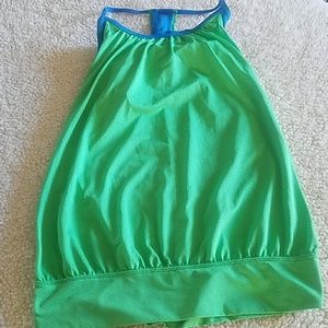 Xersion medium dry--wear w bra